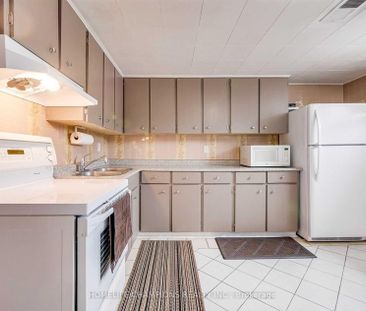 For Lease - 65 Whitburn Bsmt#2 Crescent, Toronto, Ontario - Photo 4