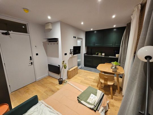 Studio Flat, High Road, N15 - Photo 1