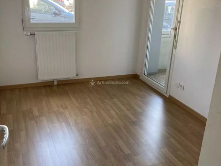 Location Appartement 3 pièces 54 m2 à Saint-André-de-Corcy - Photo 3