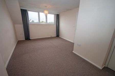 Chaucer Road, Hillside, Rugby, CV22 - Photo 3