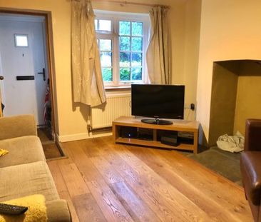 2 bedroom cottage to rent - Photo 2