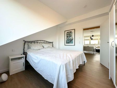 Sanierte 2-Zimmer-Neubauwohnung mit Südwest-Balkon und moderner Einbauküche - Photo 2