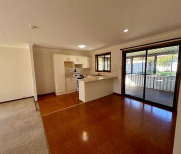 3 Bedroom / 1 Bathroom / Great Coastal Property - Photo 4