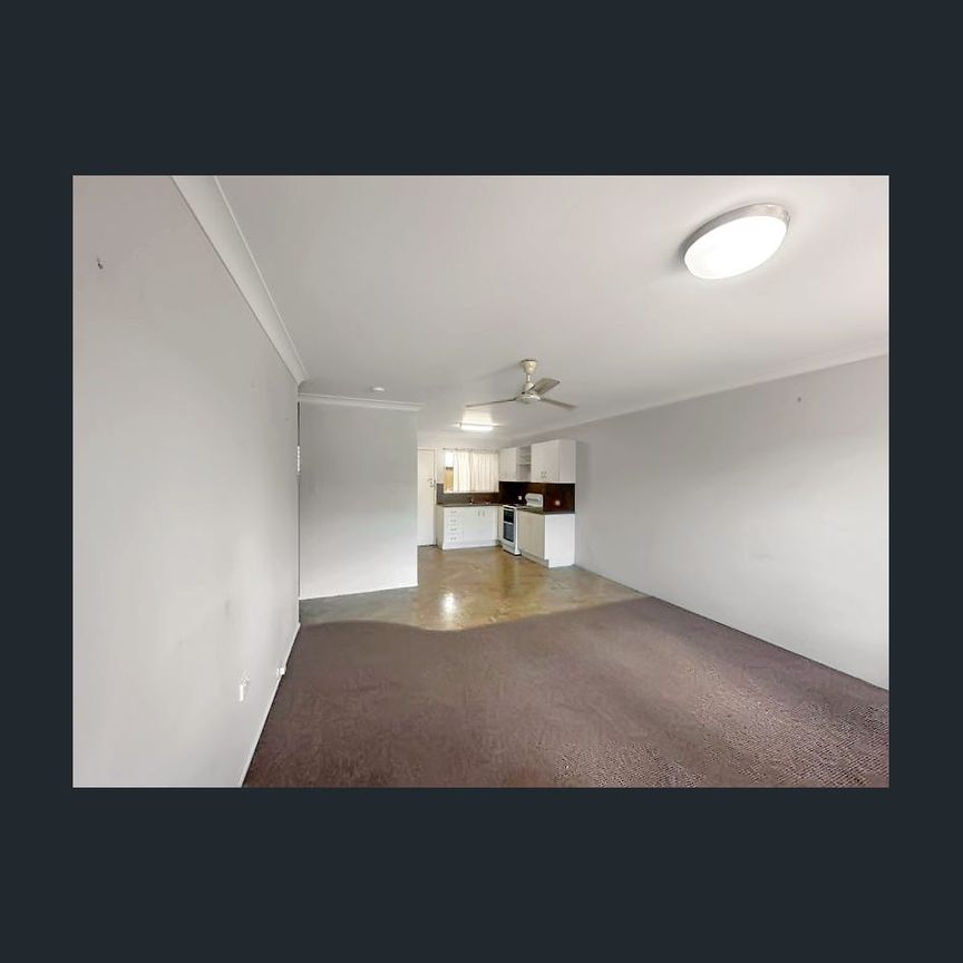 NEAT AS A PIN - Photo 1