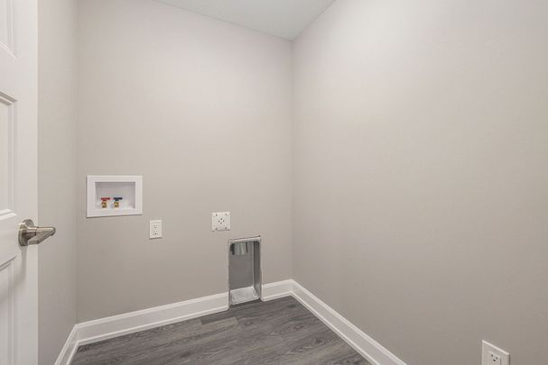 For Lease - 1214 MONTBLANC Crescent Unit# A, Russell, Ontario - Photo 1