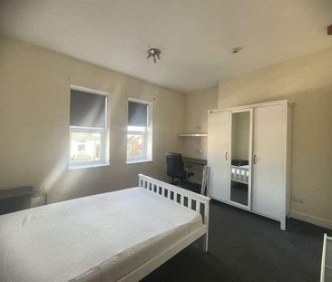 Gedling Grove, Arboretum, NG7 - Photo 4