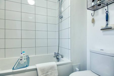 1 bedroom flat to rent - Photo 5