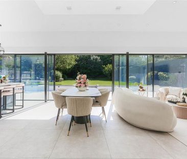 4 bedroom detached house to rent - Photo 6