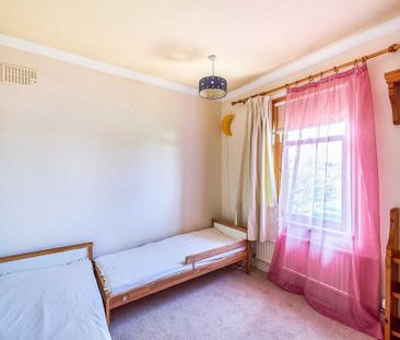 4 bedroom semi-detached house to rent - Photo 2