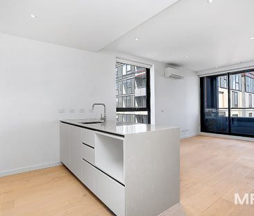 Flexible home close to everything - Photo 2