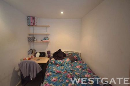 3 Bed - Queens Road, Reading - Photo 5