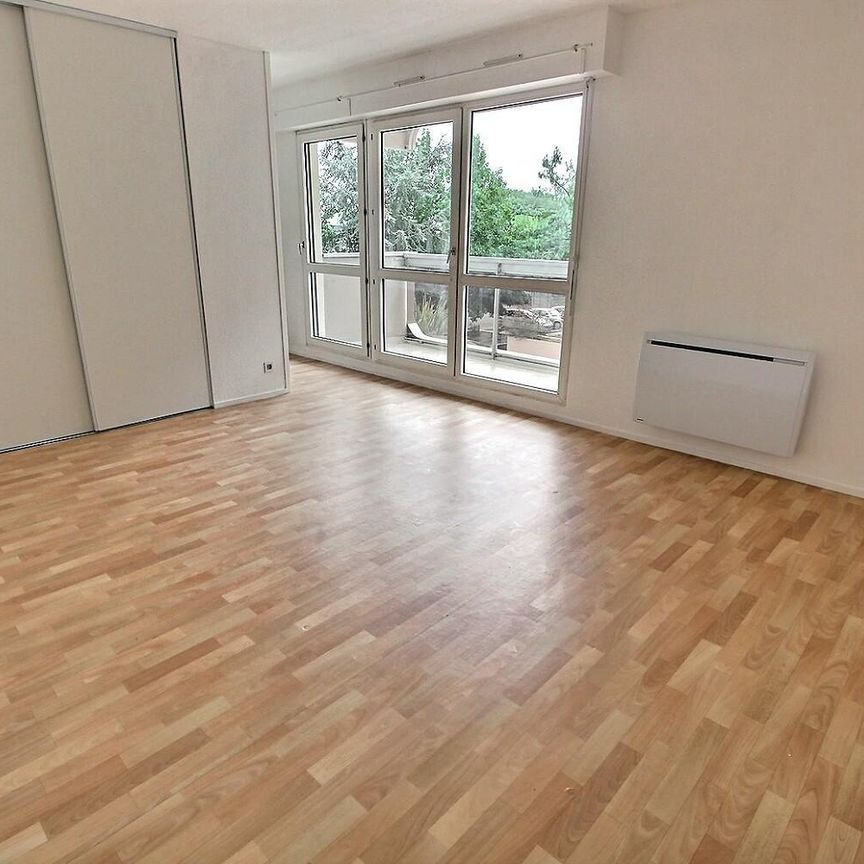 Location Appartement 1 pièce 32m² BORDEAUX 33200 - Photo 1
