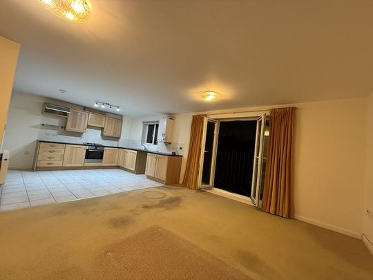 2 bedroom flat to rent - Photo 1