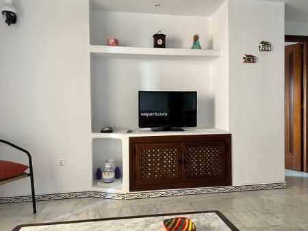 Apartment in Torrevieja, Playa de los Locos, for rent - Photo 4