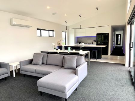 Wigram, 4 bedrooms - Photo 4