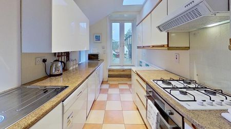 5 bedroom flat to rent - Photo 5