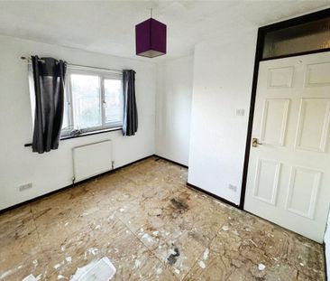 2 bedroom end of terrace house to rent - Photo 2