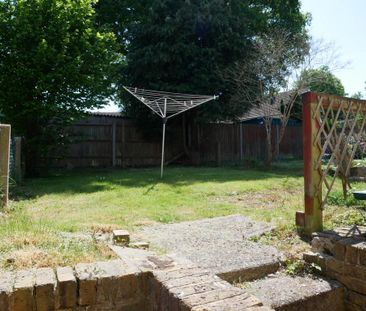 2 bedroom ground floor maisonette to rent - Photo 6