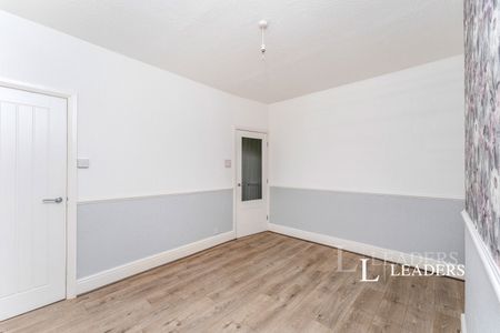 3 bedroom house to rent Devonshire Place, Chester, CH4 - Photo 2