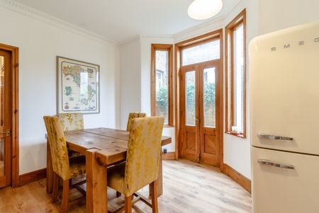 1 bedroom FlatApartment to rent in Bollo Bridge Road, London - Photo 3