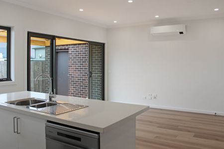 BRAND NEW TOWNHOUSE - Photo 2