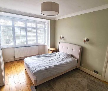 3 bedroom semi-detached house to rent - Photo 4