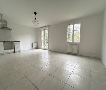 Location Appartement 2 pièces 43m² - Photo 2