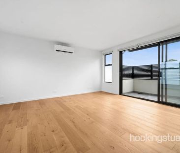 Luxury meets convenience - Photo 1