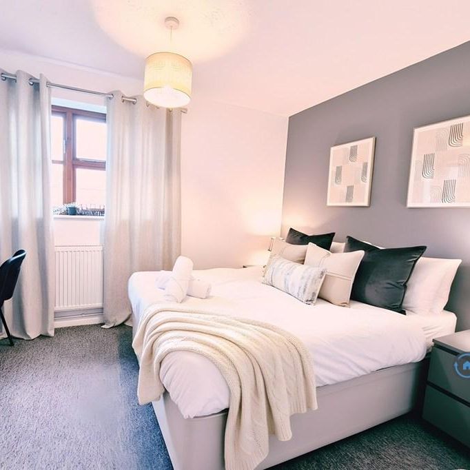 2 bedroom terraced house to rent - Photo 1