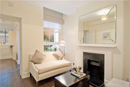 A modern one bedroom lateral flat located in a secure period building. - Photo 4