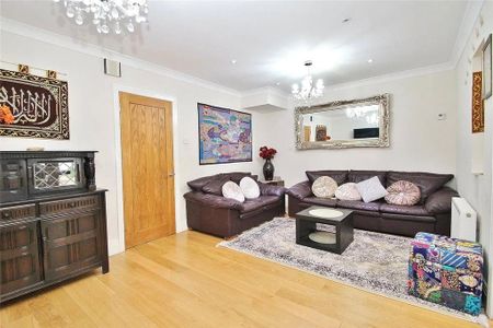 4 bedroom bungalow to rent - Photo 2