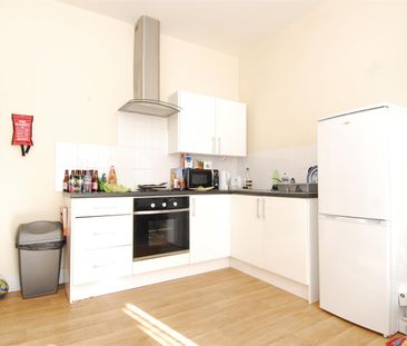 Seaton Avenue Flat 2, Plymouth - Photo 4