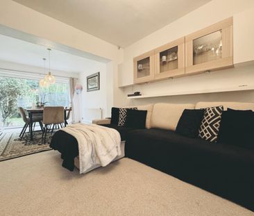 3 Bed Semi-Detached House, Austin Road, LU3 - Photo 2