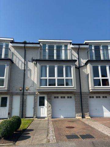 16 Woodlands Terrace, Cults, Aberdeen, AB15 9DG - Photo 2