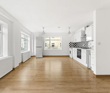 3 bedroom flat to rent - Photo 6