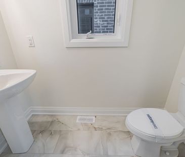 For Lease - 225 Beaverbrae Drive, Markham, Ontario - Photo 3