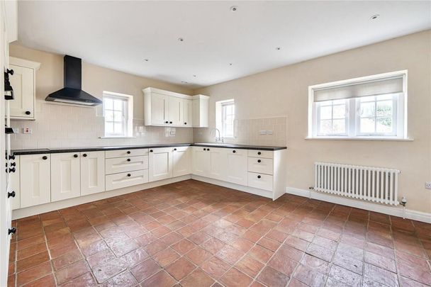 3 bedroom detached house to rent - Photo 1