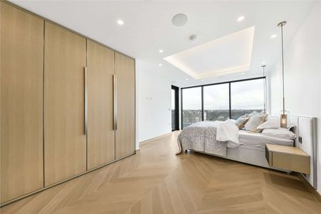 Two bedroom two bathroom apartment in the Exclusive One St. John's Wood - Photo 2