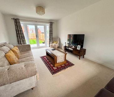 4 bedroom detached house to rent - Photo 1