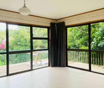 Spacious Home in Rangitoto College zone - Photo 5