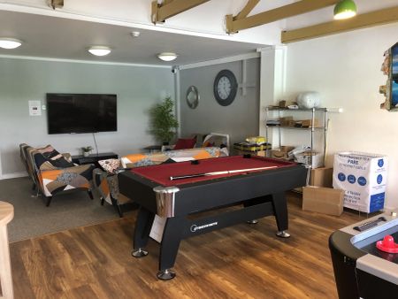 Standard Ensuite Rooms- Attic (Halls E) - Photo 3