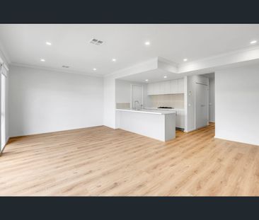 18 Dussehra St, Kalkallo, Vic 3064 - Photo 3