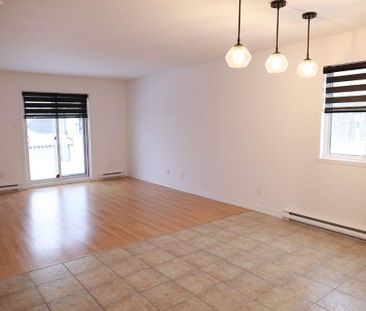 Grand 4 1/2 À SAINT-ÉTIENNE DE LAUZON (LÉVIS) - Photo 4