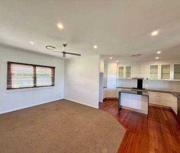 11 Blue Gum Close, Stockrington - Photo 1