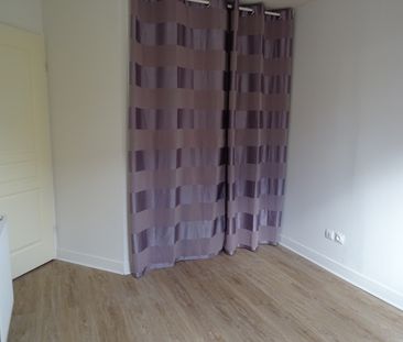 Location Appartement 2 pièces 50m² FLEURY LES AUBRAIS 45400 - Photo 6