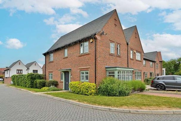 Fullers Avenue, Wd, Watford, WD25 - Photo 1