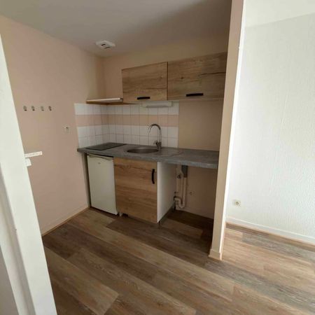 T2 DE 47M² – PROCHE CARMES – Limoges – Begip - Photo 4
