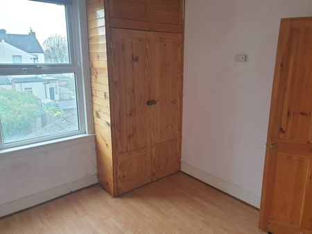 Room in a Shared House, Lichfield Road, E6 - Photo 5