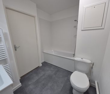 Location Appartement 2 pièces 40m² LENS 62300 - Photo 4