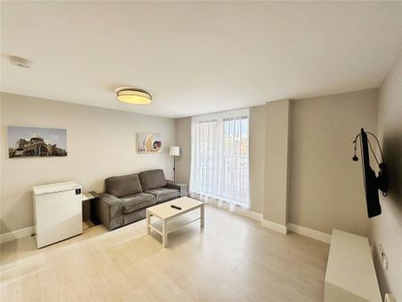 1 bedroom flat to rent - Photo 3